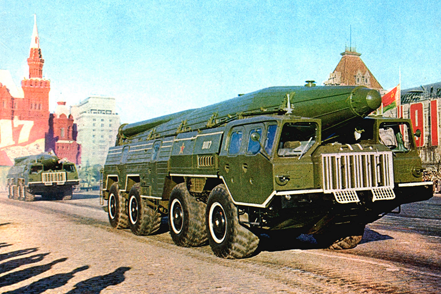 Пусковая установка комплекса «Темп-С» на шасси МАЗ-543